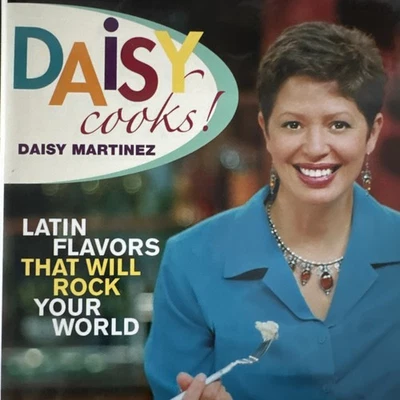 Daisy Cooks Latin Flavors That Will Rock Your World by Daisy Martinez Cookbook Foto 1 de 4