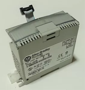 Módulo de entrada de fregadero/fuente Allen Bradley 1762-IQ16 Ser:A Rev:B 16PT 24VDC - Imagen 1 de 4