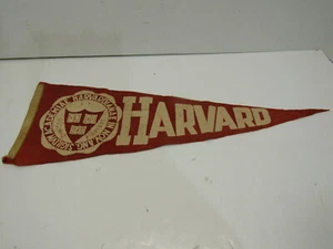 OLD VINTAGE UNIVERSITY COLLEGE HAVARD PENNANT SOUVENIR - Picture 1 of 3