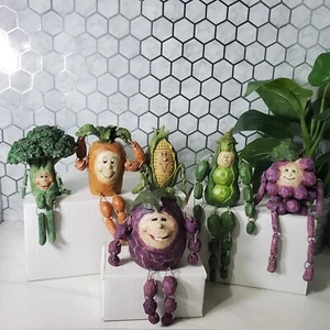 Anthropomorphic Smiling Vegetable Shelf Sitter Figurines Set of 6 - Picture 1 of 23