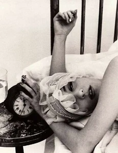 WILLIAM KLEIN signierte BARBARA IN NIGHT CAP, PARIS, 1956 - Bild 1 von 3