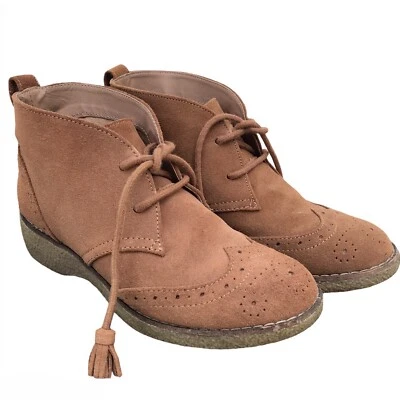 Lands End Womens Sz 7 Brown Suede Ankle Boots Bootie Wing Tip Tassels Wedge - Image 1 of 4