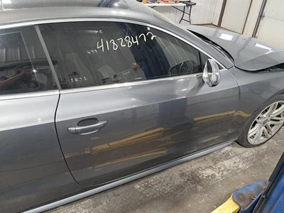 Conjunto de porta dianteira direita usado serve: 2015 Audi S5 elétrico Cpe dianteiro direito - Imagem 1 de 4