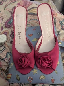 Lulu Guinness Life Is A Bed Of Roses Sandals - Picture 1 of 7