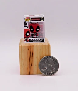 Funko Bitty Pop! Marvel #688 Deadpool French Maid Chase 1/6 iper raro - Foto 1 di 6
