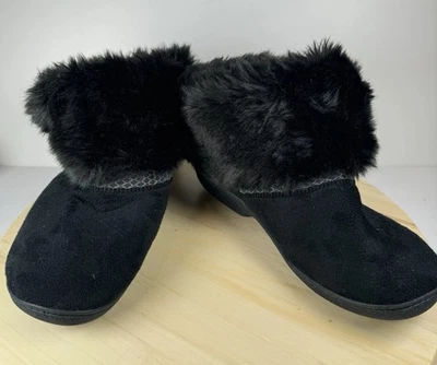 Chinelos femininos isotoner reciclado microsuede Mallory Boot tamanho 8.5-9 acabamento de pele aconchegante - Imagem 1 de 4