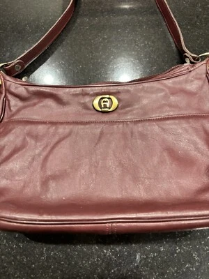 Bolso de Mano/Cartera Vintage Etienne Aigner Vino Color Borgoña Cuero Foto 1 de 4