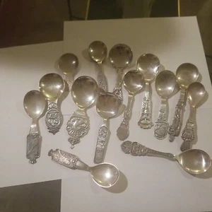 Juego de 14 cucharas escandinavas antiguas surtidas de plata esterlina - Imagen 1 de 9