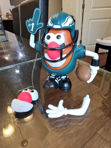 Philadelphia Eagles Mr. Potato Head Team Spuds 2011 Hasbro Cover
