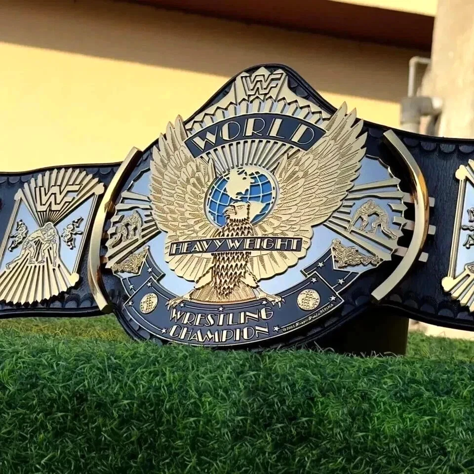 Campeón Mundial de Lucha Pesada Águila Alada Doble 4mm Zinc Alta Calidad Foto 1 de 4