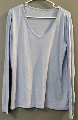 Camiseta GAP para mujer XL favorita cuello en V manga larga mezcla de algodón suave azul bebé Foto 1 de 4