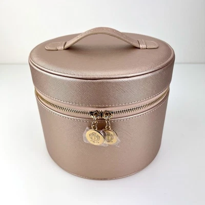 Bobbi Brown Belleza Viaje Cosméticos Maquillaje Artículos de tocador Tren Estuche Redondo Dorado Foto 1 de 4