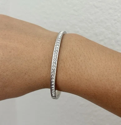 Auténtica pulsera con bisagras Givenchy tono plata seda cristales de Swarovski pavé Foto 1 de 4