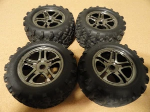 Traxxas 4983A, E-Maxx Reifen, 3,8" Felgen 17mm, schwarz chrom, Revo, Komplettsatz (4) - Bild 1 von 11