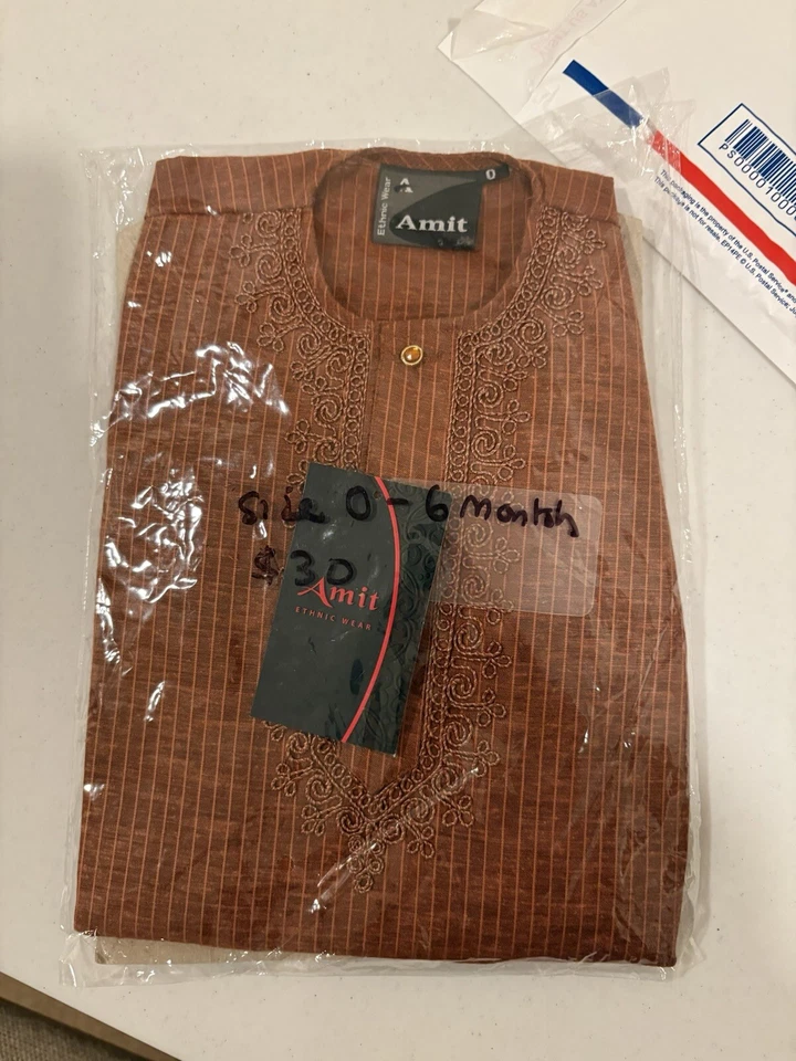 Ropa étnica Amit Foto 1 de 1