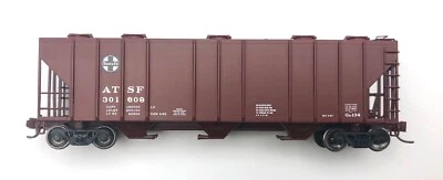 BLMA 11005 N Scale  Santa Fe (ATSF) PS-4000  Covered Hopper 301609 - Image 1 of 4