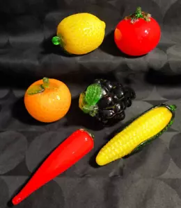 6 Fruits & Vegetables Glass Paste / Blown Glass Lemon Tomato Grape Chilli - Picture 1 of 13