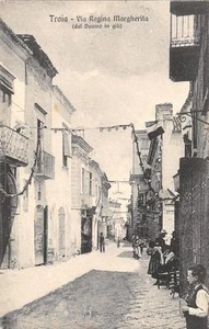 2684) TROIA VIA REGINA MARGHERITA DA DUOMO IN GIU'. ANIMATA. - Imagen 1 de 1