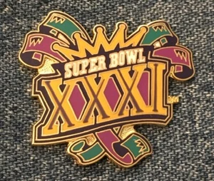 Super Bowl 31 Pin~XXXI~Banners & Crown~Green Bay Packers~New England Patriots - Bild 1 von 2