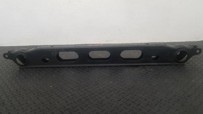 Оригинальный кронштейн поперечного сечения торсиона подвески 00–06 Chevrolet Tahoe 15063980 - Изображение 1 из 4