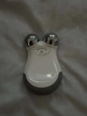 NuFace Facial Toning Device - Image 1 of 2