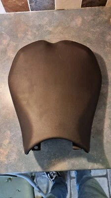 Assento Ducati 1198 848 1098 S Stock OEM ótimo estado  - Imagem 1 de 2