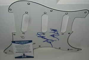 JAMES BROWN SIGNED GUITAR GUARD ROCK AUTOGRAPH GODFATHER OF SOUL BECKETT COA - Picture 1 of 4