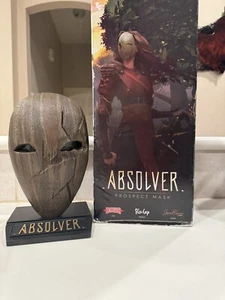 Máscara y soporte de exhibición portátil Absolver edición de coleccionista caja totalmente nueva - Imagen 1 de 8
