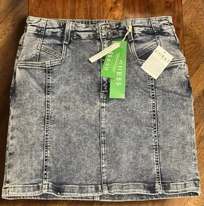 Guess Los Angeles Denim Mini Wilow Skirt & Purple Guess T-Shirt Medium - Picture 1 of 6