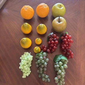 Lotto frutta finta vintage espositore decorazione uva arance mele pera - Foto 1 di 9