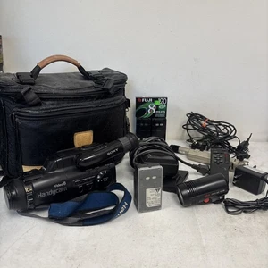 Sony Video 8 Handycam CCD-FX410 Video Camera Recorder Bundle. Tons Of Extras!! - Picture 1 of 7