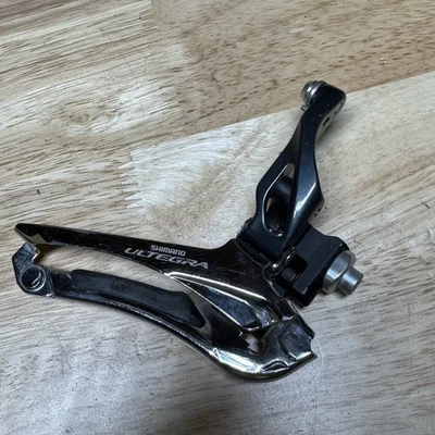 Shimano Ultegra FD-6800 Front Derailleur, 2x11, Braze On - Image 1 of 4