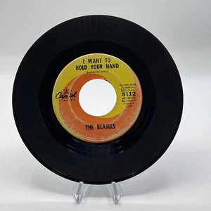 The Beatles I Want To Hold Your Hand Record 45 RPM Vinyl Capitol Records 5112 - Picture 1 of 1