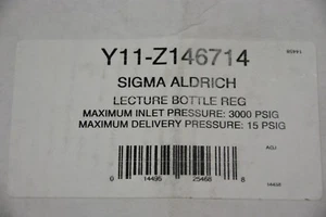 Sigma Aldrich Scientific Lecture Bottle Pressure Regulator Y11-Z146714 - Picture 1 of 4