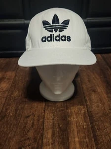 Adidas Herren Originals Trefoil Kette Druckknopflasche flache Krempe Kappe Mütze, weiß und schwarz - Bild 1 von 9