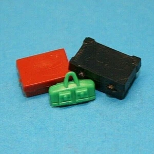 DTF274 - DINKY TOYS - Peugeot 404 T.O et Skis - 3 valises pour remorque - 536