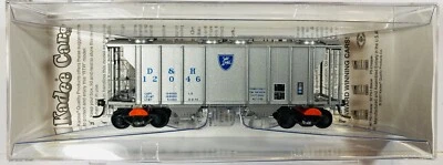 KADEE HO - 8633 - PS2 Covered 2 Bay Hopper - Delaware & Hudson - As New - Image 1 of 4