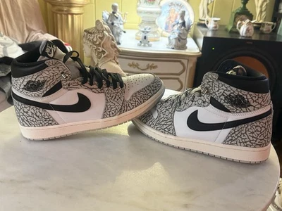 👟 Size 10 - Air Jordan 1 Retro OG High White Cement - Image 1 of 4