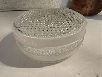 Vintage Light  Cover Round Textured 6" Fitter - Image 1 of 4