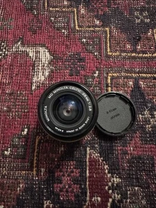 Minolta MD Celtic 28MM 1:2.8 Weitwinkelobjektiv für MD 35mm Spiegelreflexkamera - Bild 1 von 3