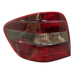 MERCEDES ML W164 SPORT REAR TAIL LIGHT LEFT SIDE OUTER 2005-2008 - Picture 1 of 12