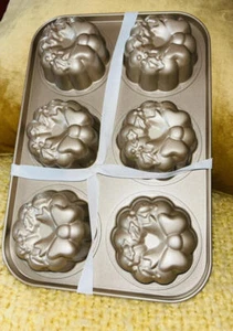 Masterclass Holiday Wreath Mini Cake 6 Muffin Pan NEW - Picture 1 of 4