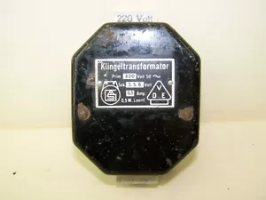 Trasformatore campanello 220 Volt 3.5.8. Volt - Foto 1 di 1