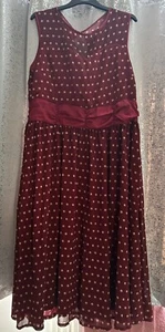 BNWT 'Lindy Bop' Burgundy Spotted Dress Size 24 - Picture 1 of 4