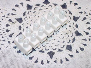 Digi-Key WM21999-ND Connectional Terminal White Strip 6Circ 0.394 NEW! - Picture 1 of 4