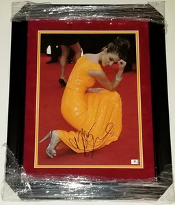 MARIA MENOUNOS Signed Framed 12X18 Sexy Photo Tebowing Extra WWE DWTS E! GAI - Picture 1 of 4
