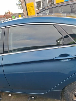 2015 HYUNDAI I40 PASSENGER SIDE REAR DOOR IN BLUE SPIRIT (YU6) - Image 1 of 4