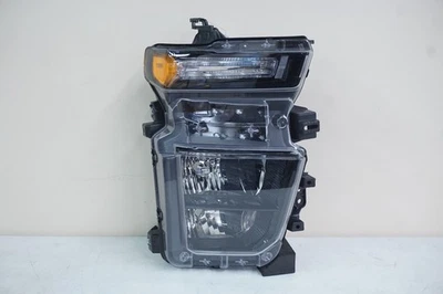 2024-2025 CHEVROLET SILVERADO 2500/3500HD RIGHT HEADLIGHT HALOGEN OEM - Image 1 of 4