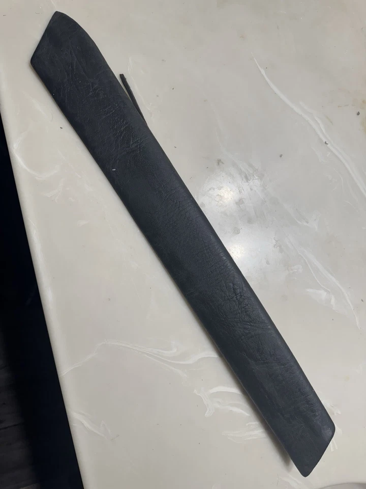 🔥RARE 1987-89 Alfa Romeo Milano 75 Front Right Side A Pillar Trim Cover OEM Foto 1 de 3