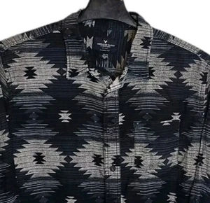 American Eagle Southwestern Aztec Classic Fit Shirt Men's XL Button Up - Picture 1 of 6